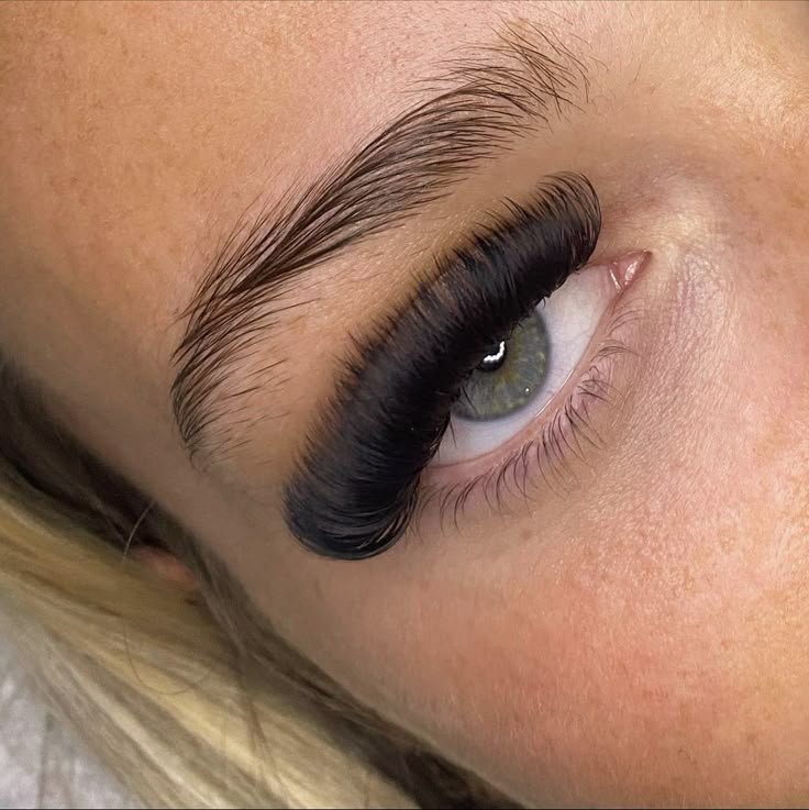 Extensions de Cils Lash Lift Teinture IMANAILS Franconville Val-d'Oise — Institut Spa